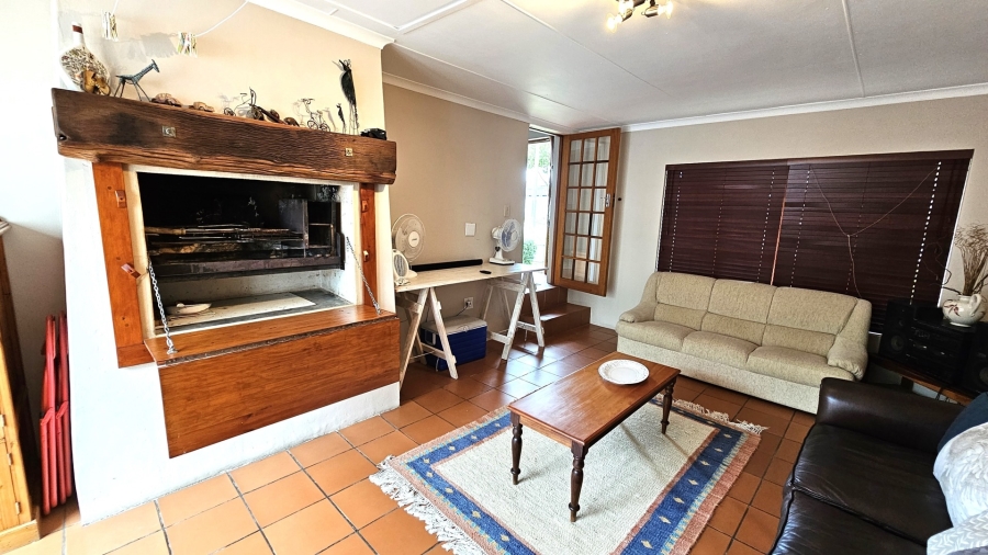 4 Bedroom Property for Sale in Bayview Western Cape